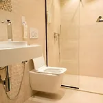 Hotel Artist Center *