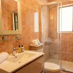 Artist Center Hotel *