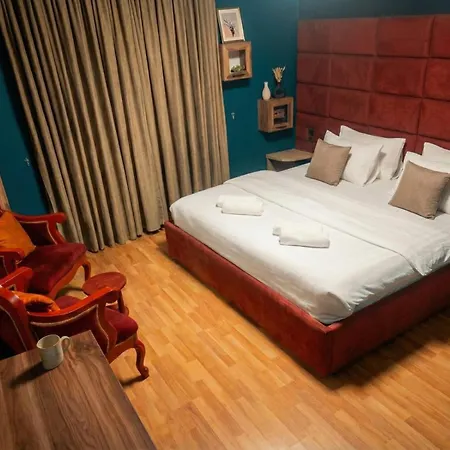 Artist Center Hotel