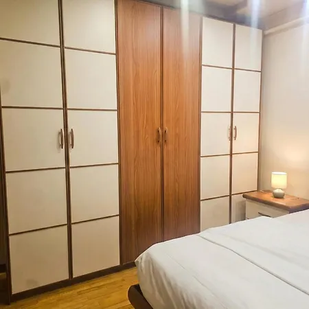 Hotel Artist Center *