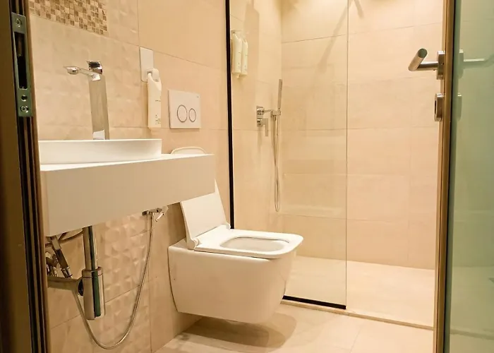 Hotel Artist Center *