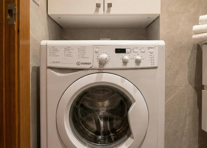 Artist Center Hotel *